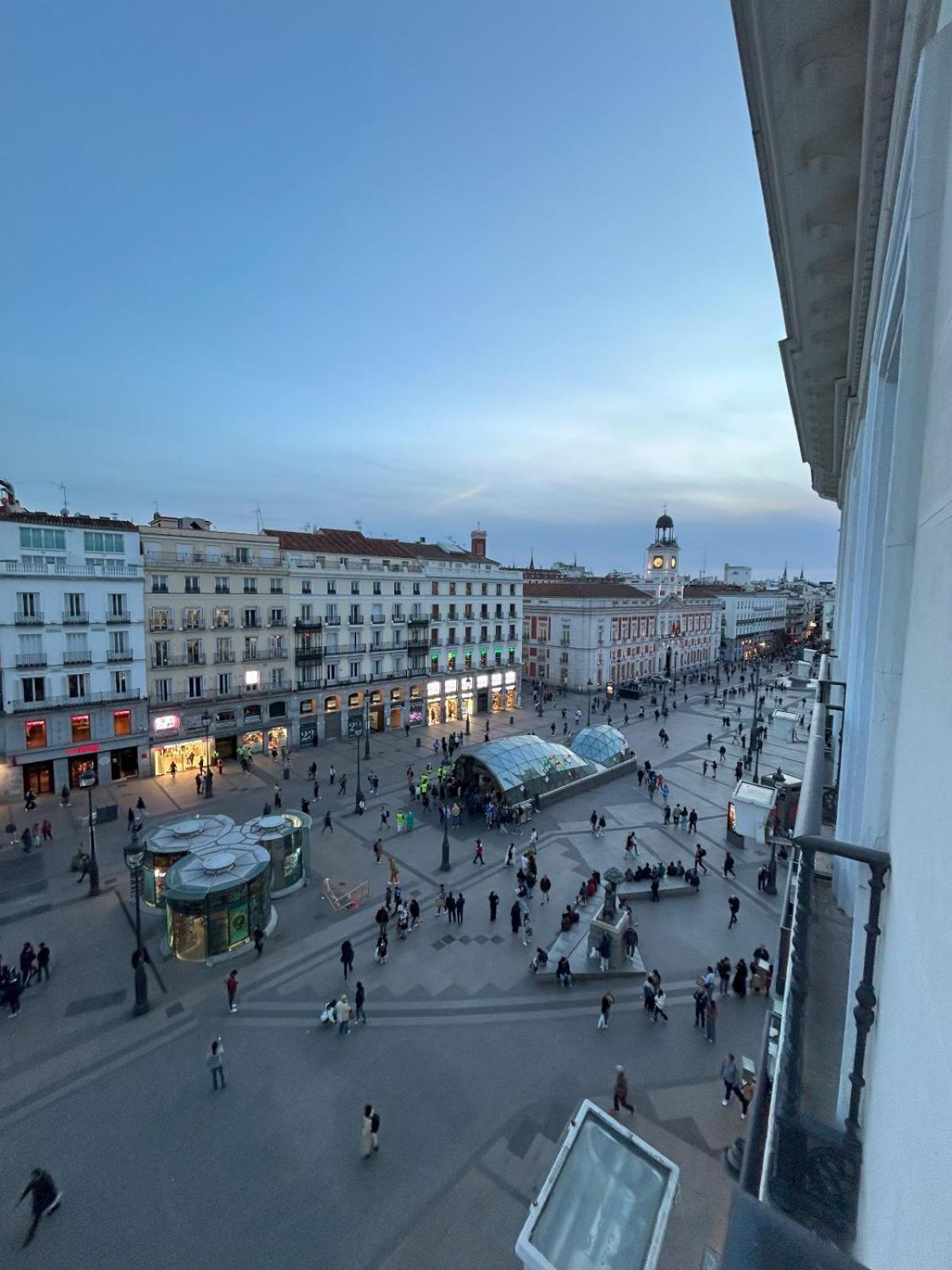 Fortinn Puerta Del Sol Madrid Luaran gambar